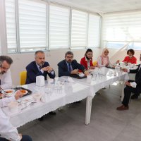 Aşure kazanları sağlıkçılar için kaynadı 