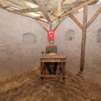 Şehitler Anıtı’na özel sergi salonu  