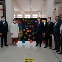 Bursa’da eğitim tatlı başladı  