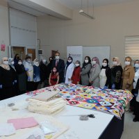 Üreten kadınlara moral ziyareti 