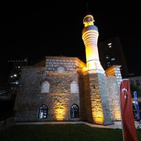 600 yıllık Kefensüzen Camii küllerinden doğdu 