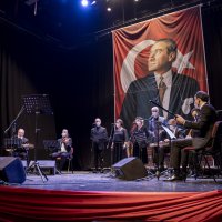 Atatürk sevdiği şarkılarla anıldı 
