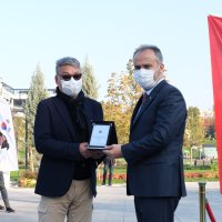 Bursa’ya Türkiye – Güney Kore kardeşlik anıtı  