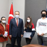 Büyükşehir bilgiyi ödüllendirdi 
