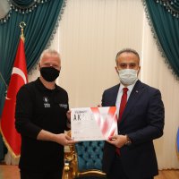 Vlogger akademide sertifika heyecanı  
