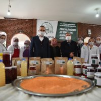 Büyükşehir’in yardımlarına anne eli değdi 