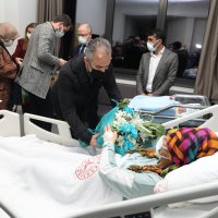 Başkan Aktaş’tan yılın son ve ilk bebeklerine ziyaret 
