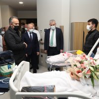 Başkan Aktaş’tan yılın son ve ilk bebeklerine ziyaret 