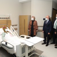 Başkan Aktaş’tan yılın son ve ilk bebeklerine ziyaret 