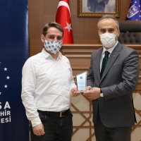 Gönüllü iç denetçilere plaket  