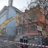 Riskli bina modern eğitim yuvasına dönüyor  
