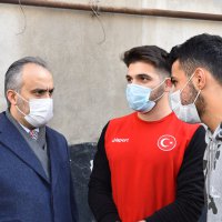 Milli güreşçiye  moral ziyareti  
