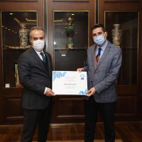 Şehre değer katan personele ödül 