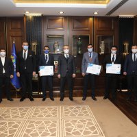 Şehre değer katan personele ödül 