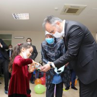 Ana Kucağı’nda karne coşkusu  