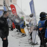 Çocukların kayak ve snowboard heyecanı 