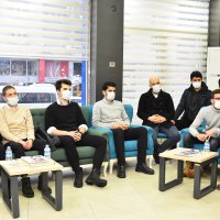 Gelecek gençlerle şekillenecek  