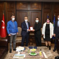 Sokak hayvanları için güç birliği 