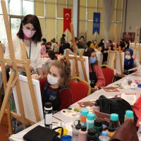 Kadınların korona ilacı;  nakış, makrome, resim  