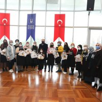 Kadınların korona ilacı;  nakış, makrome, resim  