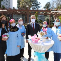 Toplum kadınlarla şekilleniyor 
