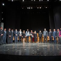 Perde İstiklal Marşı için açıldı 