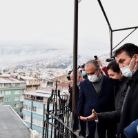 Başkan Aktaş, toprak kaymasının yaşandığı bölgeyi inceledi 