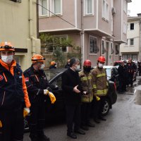 Başkan Aktaş, toprak kaymasının yaşandığı bölgeyi inceledi 
