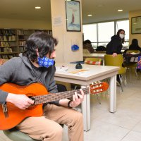 Kütüphanede müzik ziyafeti 