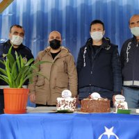 Zabıtadan polise pastalı kutlama 