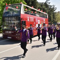 Bursalı çocuklara 23 Nisan sürprizi 