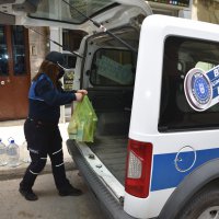 Zabıtadan vatandaşa Kart16 ile alışveriş desteği 