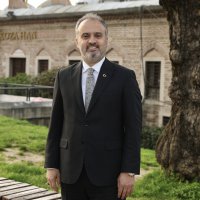 Mudanyalı gençlere modern saha 