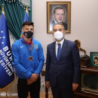 Avrupa üçüncüsü Ergen’den Başkan Aktaş’a ziyaret 