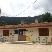 Köy okulunda bayram havası 