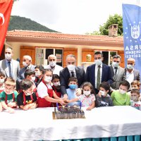 Köy okulunda bayram havası 