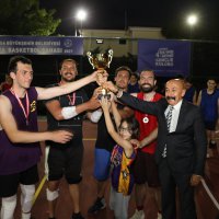 Başkan Aktaş, ‘İhtiyar Delikanlılar’la kapıştı 