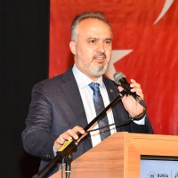 Söz düellosunun şampiyonu Üsküdar Takımı  