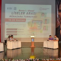Söz düellosunun şampiyonu Üsküdar Takımı  