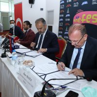 Sanatçıya destek halka moral festivali 