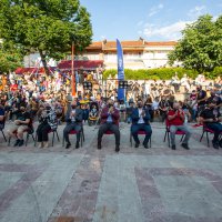Bursa sokakları sanatla şenleniyor  