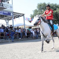 Rahvan At yarışları nefes kesti  