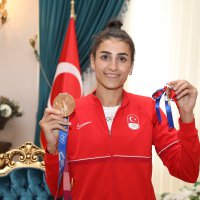 Olimpiyatlarda tarih yazan İlgün’e coşkulu karşılama 