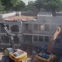 BUSKİ yerleşkesindeki riskli yapı yıkıldı 