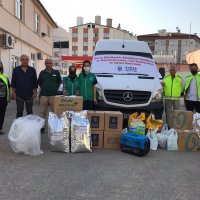 Yangın bölgesindeki can dostları unutulmadı 