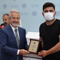 Ayın vatandaşları ödüllendirildi 