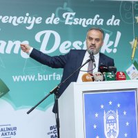 Öğrenciye de esnafa da tam destek 