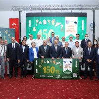Öğrenciye de esnafa da tam destek 