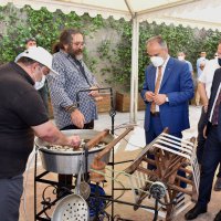 6 asırlık handa develi koza mezadı 