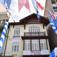 Tarihi yalı Ana Kucağı olarak hizmette 